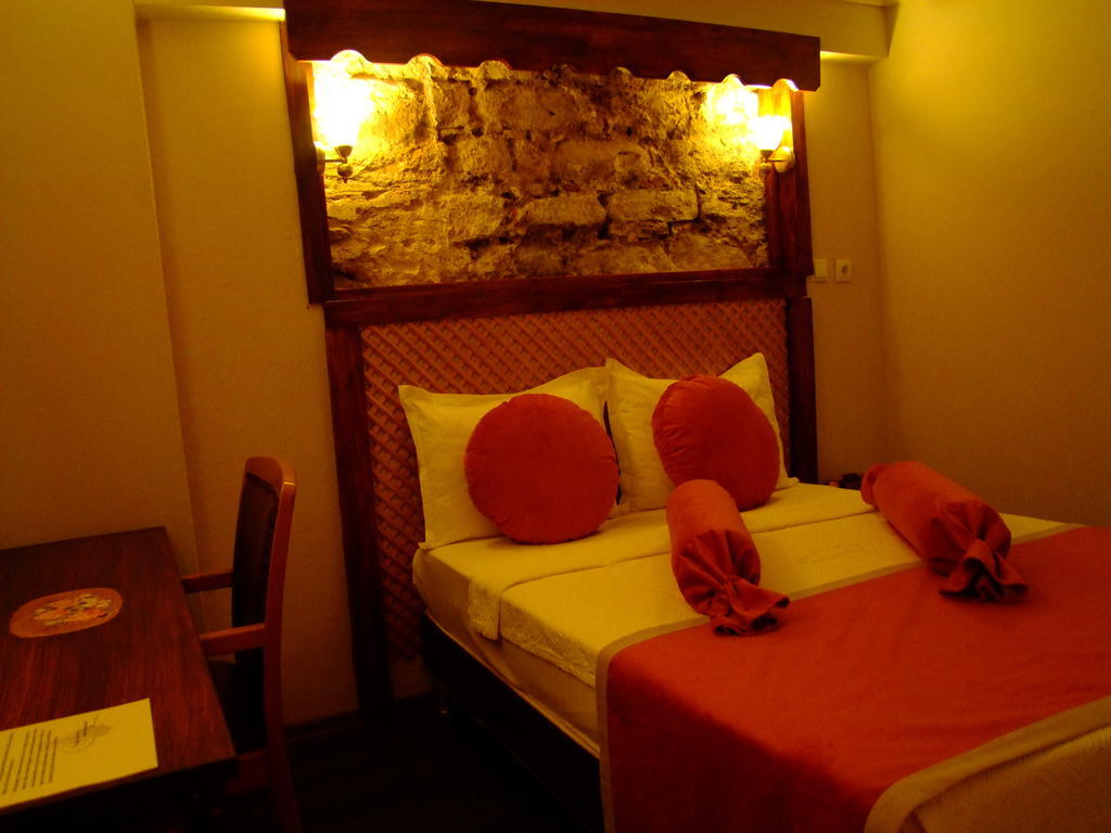 Hotel Ishakpasa Konagi Стамбул Номер фото